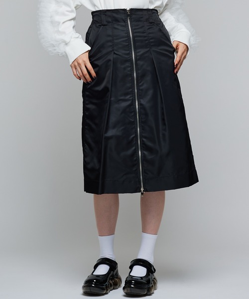 Narcissus（ナルシス）の「ナイロンミディアムスカート/ダブルジップ（スカート・レディース・カーキ/ブラック・FREE）」の2枚目の写真