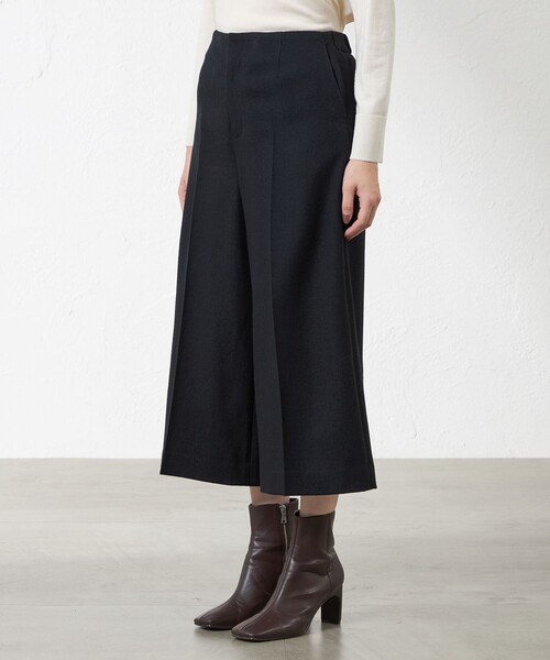 amaca(アマカ)の「ソフトクリアウールワイドクロップパンツ(その他パンツ・レディース・ダークネイビー/ベージュ系その他5・38/40)」の8枚目の写真