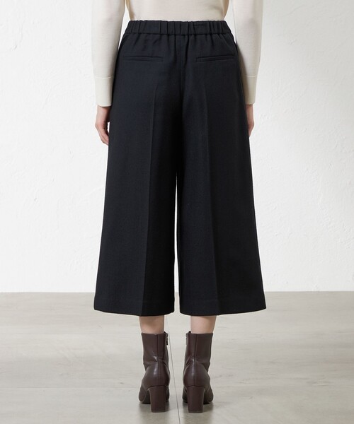 amaca(アマカ)の「ソフトクリアウールワイドクロップパンツ(その他パンツ・レディース・ダークネイビー/ベージュ系その他5・38/40)」の9枚目の写真