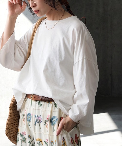 antiqua(アンティカ)の「綿100 クルーネック ロンT(Tシャツ/カットソー・レディース・オフホワイト/チャコールグレー/ブラック・ONESIZE)」の6枚目の写真