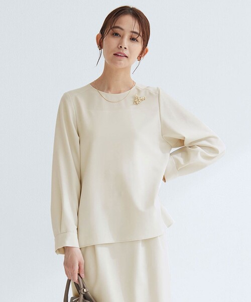 green label relaxing（グリーンレーベルリラクシング）の「［size SHORTあり］パウドレ プリーツ ブラウス ウォッシャブル ストレッチ（シャツ/ブラウス・レディース・ネイビー/ナチュラル/オフホワイト/ブラック・SHORT/FREE）」の4枚目の写真