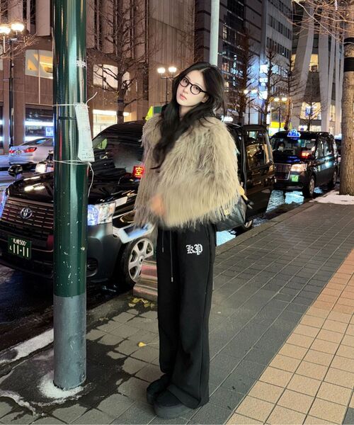 KHAKIPOINT(カーキポイント)の「Chrome Hood Zip-up (black)(パーカー・レディース・その他・FREE)」の2枚目の写真
