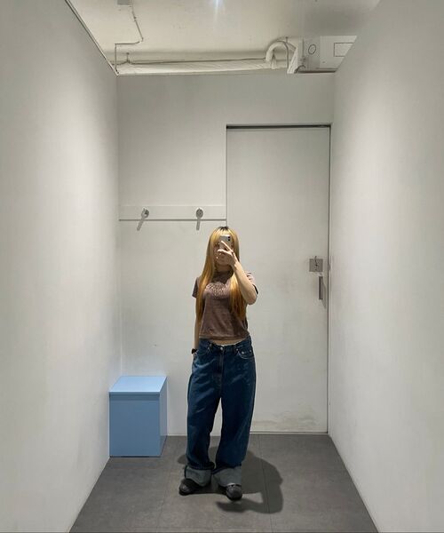 Rest&Recreation（レストアンドレクリエーション）の「VELVET LOGO T-SHIRT - BROWN（Tシャツ/カットソー・レディース・その他・ONE）」の6枚目の写真