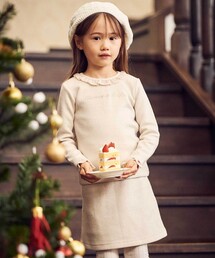 BeBe（ベベ）の「ラメニットフリルトップス+スカート セットアップ（セットアップ・キッズ）」
