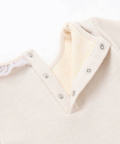 BeBe（ベベ）の「ラメニットフリルトップス+スカート セットアップ（セットアップ・キッズ・ベージュ・140cm/130cm/120cm）」の11枚目の写真