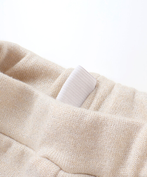 BeBe（ベベ）の「ラメニットフリルトップス+スカート セットアップ（セットアップ・キッズ・ベージュ・140cm/130cm/120cm）」の14枚目の写真