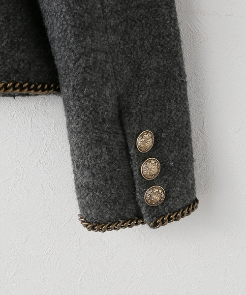 Spick & Span（スピックアンドスパン）の「《一部店舗+WEB限定》BERENICE. / べレニス VESTE COURTE FOURREE CHAINES（ノーカラージャケット・レディース・チャコールグレー・36）」の4枚目の写真