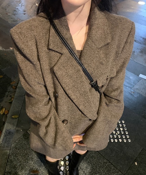 Vipoa（ヴィポア）の「Herringbone big wool Jacket（テーラードジャケット・レディース・ブラウン・FREE）」の8枚目の写真