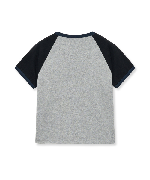 YALE(イェール)の「ウィメンズクロップラグランリンガーTシャツ_グレー(Tシャツ/カットソー・レディース・その他・SMALL/MEDIUM)」の3枚目の写真
