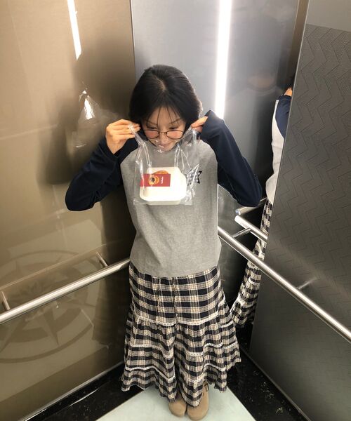 AWESOME STUDIO（オーサムスタジオ）の「スタラグランスリーブTシャツメランジグレー（Tシャツ/カットソー・レディース・グレー・FREE）」の14枚目の写真