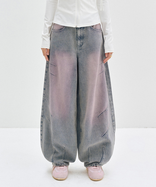DECET WOMEN(デケット ウーマン)の「Color Brush Balloon Jeans DCWPT010ASHBLUE(デニムパンツ・レディース・その他・X-SMALL/SMALL/MEDIUM/LARGE)」の1枚目の写真