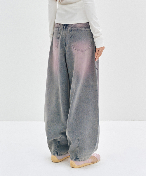 DECET WOMEN(デケット ウーマン)の「Color Brush Balloon Jeans DCWPT010ASHBLUE(デニムパンツ・レディース・その他・X-SMALL/SMALL/MEDIUM/LARGE)」の3枚目の写真