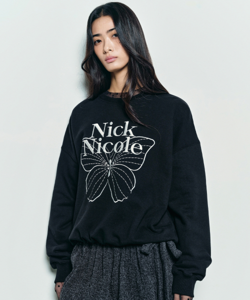 NICK&NICOLE(ニックアンドニコール)の「VOLUME BUTTERFLY SIGNATURE SWEATSHIRT_BLACK WHITE(スウェット・レディース・その他・FREE)」の2枚目の写真