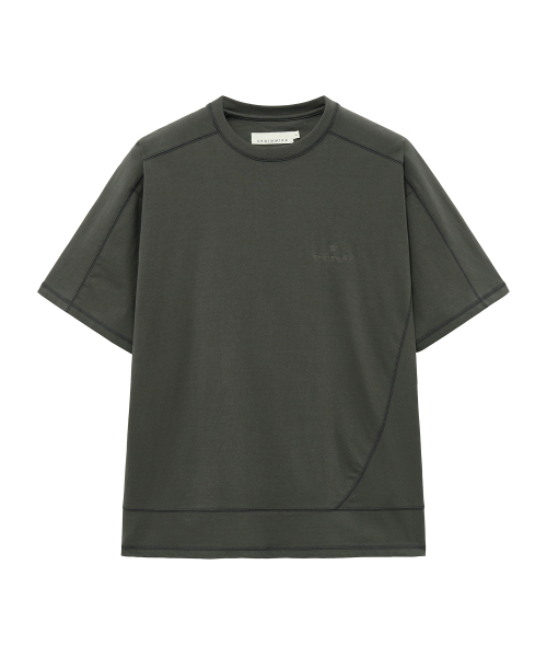 UNGIMMICK(アンジミック)の「CURVED STITCH T-SHIRT (CHARCOAL)(Tシャツ/カットソー・メンズ・その他・MEDIUM/LARGE)」の1枚目の写真