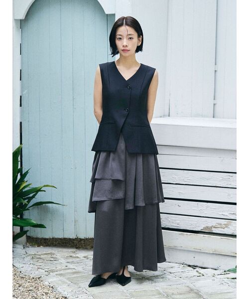 LAGUNAMOON（ラグナムーン）の「ティアードスカートドッキングベストワンピース セットアップ（ワンピース・レディース・ベージュ/グレー/ブラック・MEDIUM/SMALL）」の20枚目の写真