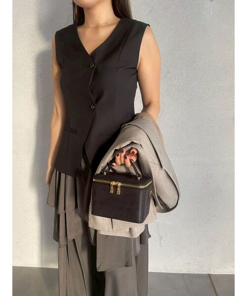 LAGUNAMOON(ラグナムーン)の「ティアードスカートドッキングベストワンピース(ワンピース・レディース・ベージュ/グレー/ブラック・MEDIUM/SMALL)」の6枚目の写真