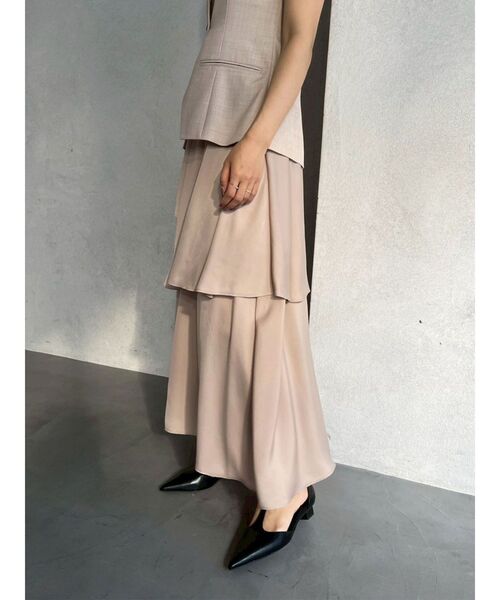 LAGUNAMOON(ラグナムーン)の「ティアードスカートドッキングベストワンピース【セットアップ対応】【夏服】【オフィスカジュアル】(ワンピース・レディース・ベージュ/グレー/ブラック/ピンク・MEDIUM/SMALL)」の18枚目の写真