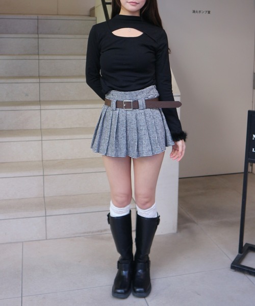 ALLuRing ChaRm(アリュリングチャーム)の「Houndstooth Check Pleated Mini Skirt / 千鳥格子チェックプリーツミニスカート ベルト付き(スカート・レディース・ホワイト×ブラック/ブラウン・S/M)」の8枚目の写真
