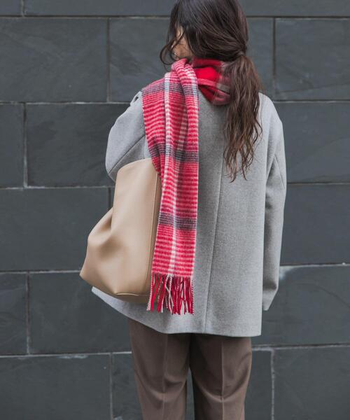 URBAN RESEARCH DOORS（アーバンリサーチドアーズ）の「ウールノーカラーコート｜冬服/暖かい/ミドル丈/通勤服/セレモニー/お出かけ（ピーコート・レディース・グレー系その他/チャコールグレー/ネイビー・MEDIUM）」の7枚目の写真