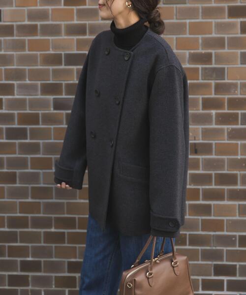 URBAN RESEARCH DOORS（アーバンリサーチドアーズ）の「ウールノーカラーコート｜冬服/暖かい/ミドル丈/通勤服/セレモニー/お出かけ（ピーコート・レディース・グレー系その他/チャコールグレー/ネイビー・MEDIUM）」の17枚目の写真