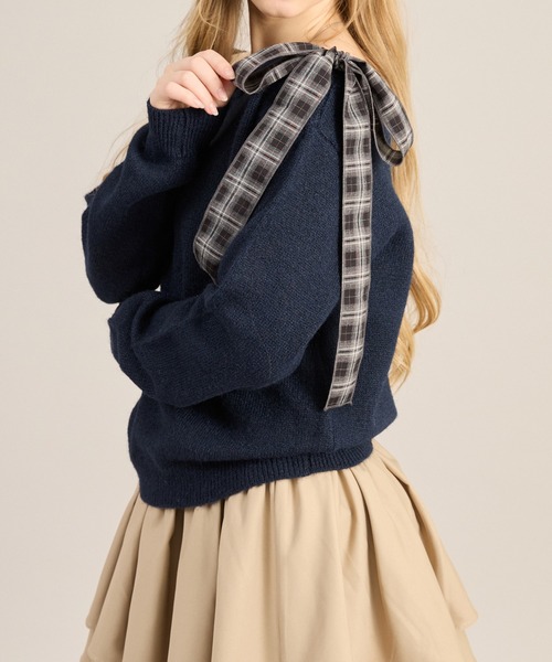apres jour mignon（アプレジュールミニョン）の「2WAYリボンニットプルオーバー（ニット/セーター・レディース・ネイビー/グレー/ライトグレー・LARGE/フリー）」の3枚目の写真