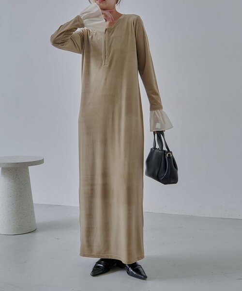 CAPRICIEUX LE'MAGE（カプリシューレマージュ）の「【低身長サイズあり】フレアスリーブベロアワンピース（ワンピース・レディース・ブラック/ベージュ/ブラウン・PS/FREE）」の3枚目の写真