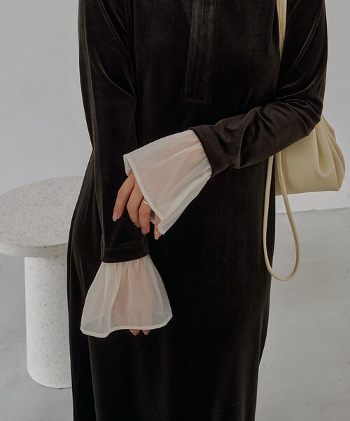 CAPRICIEUX LE'MAGE（カプリシューレマージュ）の「【低身長サイズあり】フレアスリーブベロアワンピース（ワンピース・レディース・ブラック/ベージュ/ブラウン・PS/FREE）」の21枚目の写真