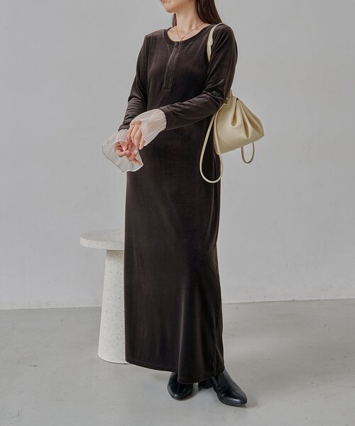 CAPRICIEUX LE'MAGE（カプリシューレマージュ）の「【低身長サイズあり】フレアスリーブベロアワンピース（ワンピース・レディース・ブラック/ベージュ/ブラウン・PS/FREE）」の22枚目の写真