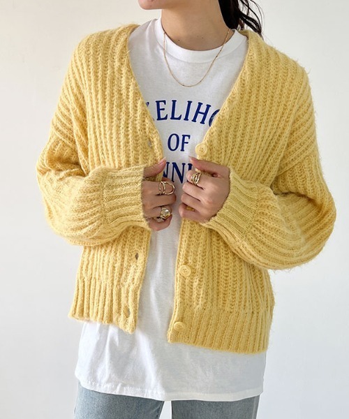 Mac-House(マックハウス)の「畦編みVネックパフスリーブカーディガン(カーディガン/ボレロ・レディース・ブラック/ホワイト/グリーン/イエロー・FREE)」の4枚目の写真