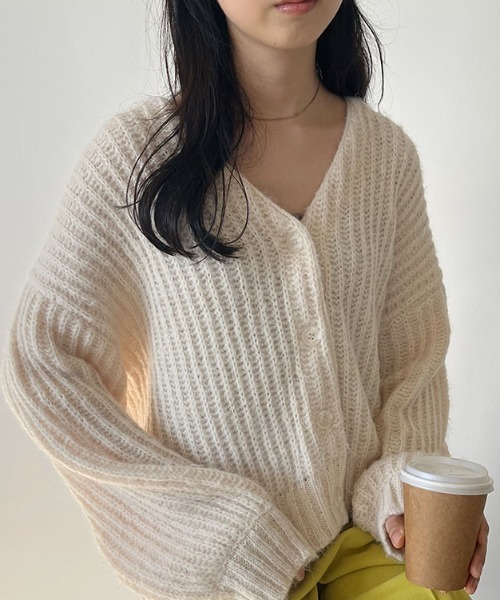 Mac-House(マックハウス)の「畦編みVネックパフスリーブカーディガン(カーディガン/ボレロ・レディース・ブラック/ホワイト/グリーン/イエロー・FREE)」の6枚目の写真