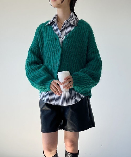 Mac-House(マックハウス)の「畦編みVネックパフスリーブカーディガン(カーディガン/ボレロ・レディース・ブラック/ホワイト/グリーン/イエロー・FREE)」の12枚目の写真