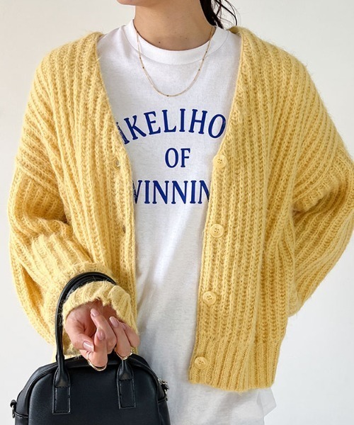 Mac-House(マックハウス)の「畦編みVネックパフスリーブカーディガン(カーディガン/ボレロ・レディース・ブラック/ホワイト/グリーン/イエロー・FREE)」の17枚目の写真