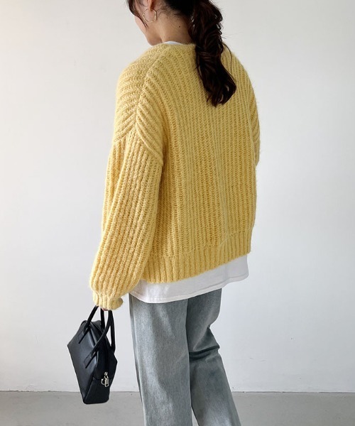 Mac-House(マックハウス)の「畦編みVネックパフスリーブカーディガン(カーディガン/ボレロ・レディース・ブラック/ホワイト/グリーン/イエロー・FREE)」の19枚目の写真