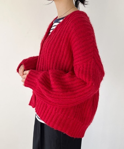 Mac-House(マックハウス)の「畦編みVネックパフスリーブカーディガン(カーディガン/ボレロ・レディース・ブラック/ホワイト/グリーン/イエロー・FREE)」の21枚目の写真