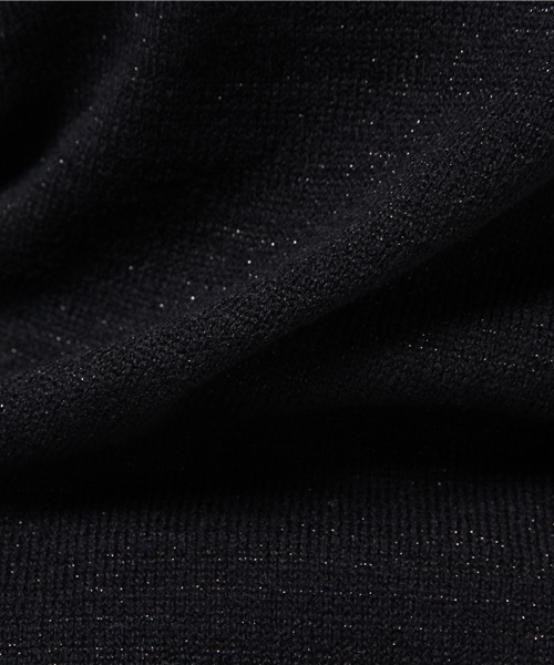 Discoat Parisien（ディスコートパリシアン）の「ラメVネックプルオーバー（ニット/セーター・レディース・ロイヤルブルー/ネイビー/アイボリー/モカ・LARGE/SMALL/MEDIUM）」の11枚目の写真