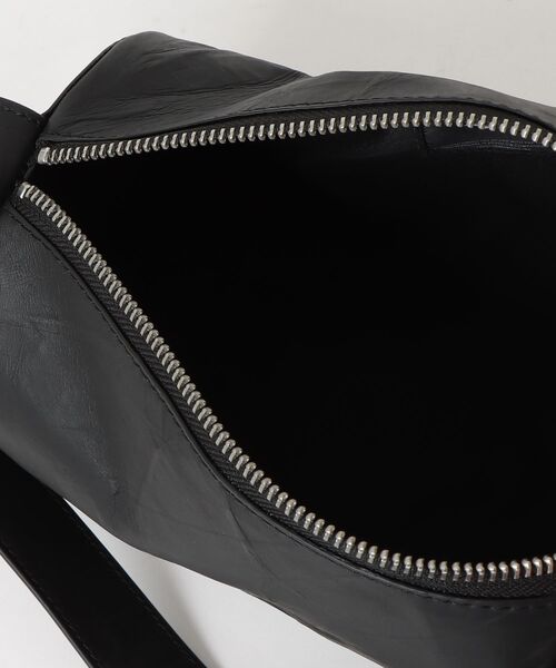 Y-3(ワイスリー)の「Y-3 LEATHER BARREL BAG(ボストンバッグ・メンズ・ブラック・ONE SIZE)」の6枚目の写真