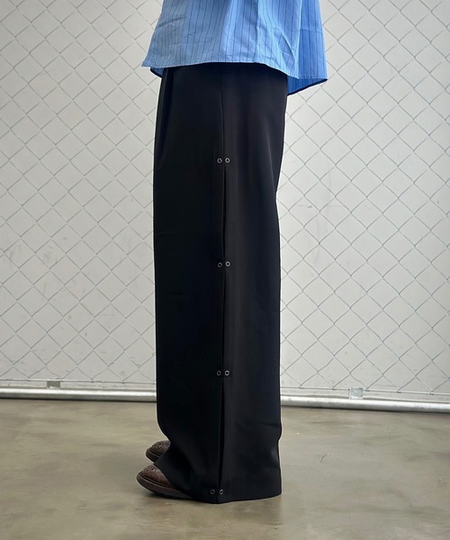 MandO(エムオー)(エムオー)の「サイドリングスタッズバギースラックス/ワイドパンツ(スラックス・メンズ・ブラック/ブラック系その他・SMALL/MEDIUM/LARGE)」の4枚目の写真