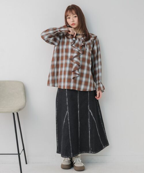 RETRO GIRL(レトロガール)の「BIGフリルカラーBL(シャツ/ブラウス・レディース・ブラック系その他2/ブラウン系その他2/ホワイト・FREE)」の4枚目の写真