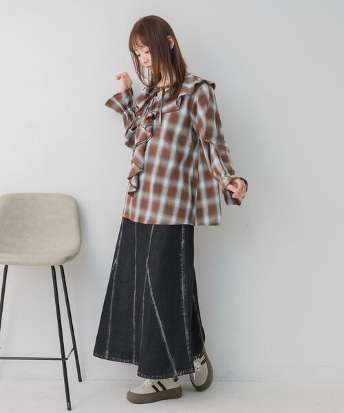 RETRO GIRL(レトロガール)の「BIGフリルカラーBL(シャツ/ブラウス・レディース・ブラック系その他2/ブラウン系その他2/ホワイト・FREE)」の6枚目の写真