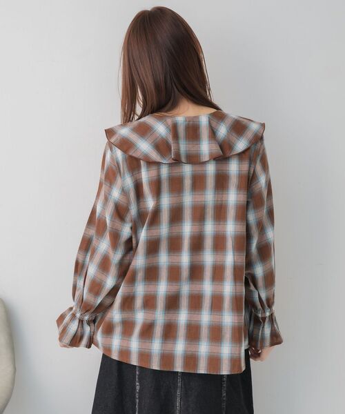 RETRO GIRL(レトロガール)の「BIGフリルカラーBL(シャツ/ブラウス・レディース・ブラック系その他2/ブラウン系その他2/ホワイト・FREE)」の9枚目の写真