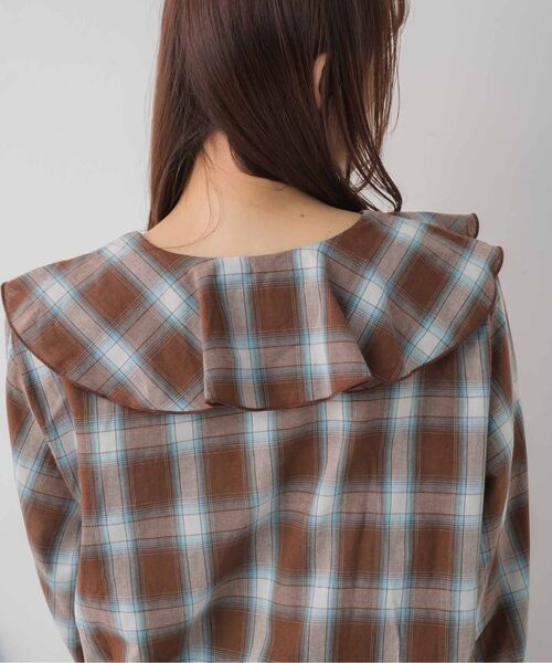 RETRO GIRL(レトロガール)の「BIGフリルカラーBL(シャツ/ブラウス・レディース・ブラック系その他2/ブラウン系その他2/ホワイト・FREE)」の17枚目の写真