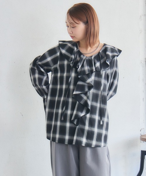 RETRO GIRL(レトロガール)の「BIGフリルカラーBL(シャツ/ブラウス・レディース・ブラック系その他2/ブラウン系その他2/ホワイト・FREE)」の22枚目の写真