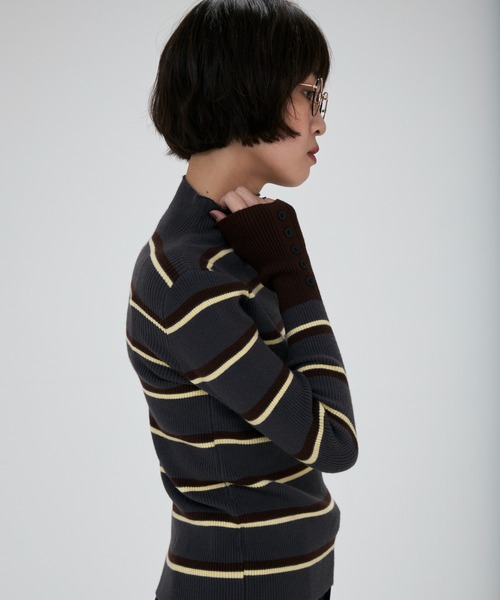 full/fill.(フルフィル)の「front button border knit tops / フロントボタンボーダーニットトップス(ニット/セーター・レディース・グレー/ホワイト・FREE)」の4枚目の写真