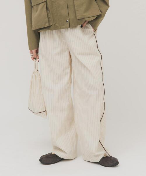 KBF（ケイビーエフ）の「ストライプイージーパンツ（その他パンツ・レディース・ブラウン/アイボリー・ONE）」の3枚目の写真