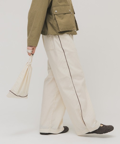 KBF（ケイビーエフ）の「ストライプイージーパンツ（その他パンツ・レディース・ブラウン/アイボリー・ONE）」の4枚目の写真