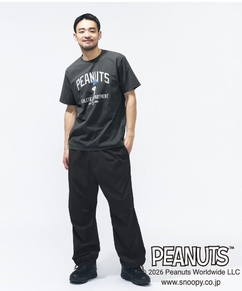 PEANUTS(ピーナッツ)の「ピーナッツ グラフィックTシャツ カレッジ(Tシャツ/カットソー・メンズ・オフホワイト/チャコールグレー・3L/LL/L/M/S)」の3枚目の写真