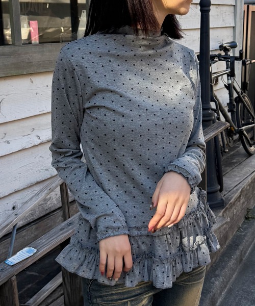 CERCA(チェルカ)の「Nia(ニア)/ドット柄 レイヤードフリルトップス カットソー(Tシャツ/カットソー・レディース・グレー/アイボリー・MEDIUM/SMALL)」の13枚目の写真