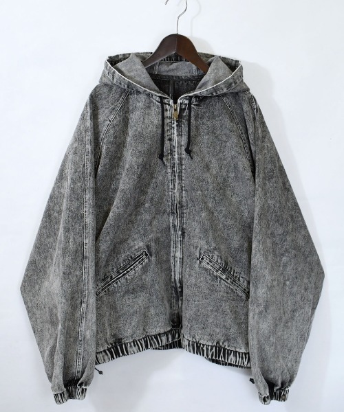 NOIZY（ノイジー）の「Vintage like denim hoodie / ヴィンテージライク ハードウォッシュ デニム ジップパーカー（デニムジャケット・メンズ・ブラック/サックスブルー・MEDIUM/LARGE）」の3枚目の写真