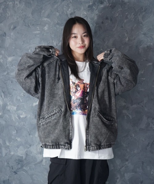 NOIZY（ノイジー）の「Vintage like denim hoodie / ヴィンテージライク ハードウォッシュ デニム ジップパーカー（デニムジャケット・メンズ・ブラック/サックスブルー・MEDIUM/LARGE）」の7枚目の写真