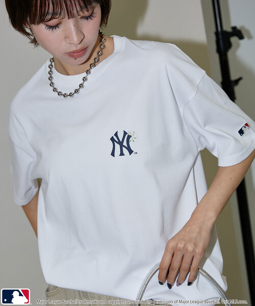 PUBLUX(パブリュクス)の「PUBLUX/パブリュクス <機能性素材>別注MLB ワンポイント フラワー刺繍 Tシャツ 限定展開(Tシャツ/カットソー・メンズ・ネイビー/グレー/ピンク/ブラウン/ライトグレー/ホワイト・L/M/フリ-/LARGE)」の11枚目の写真